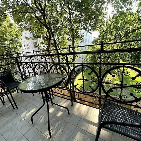 Big Apart next to Galeria Dominikańska - 4 Rooms-3