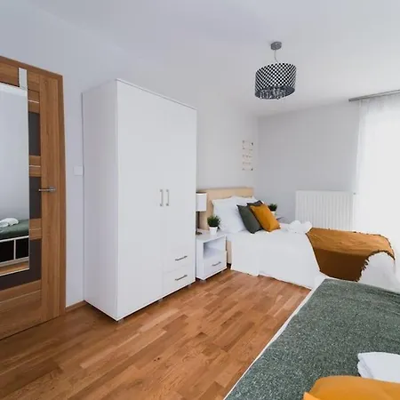 New Apartment-Old Town-4 Rooms-New Building-Garage-2