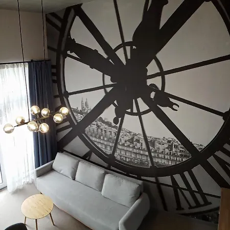 Wroclove Airport Loft-3