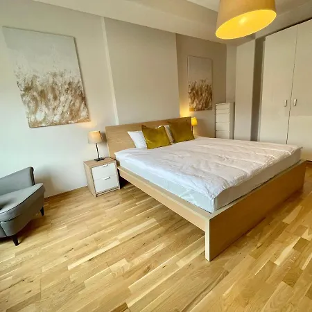 Boutique Apartments - Old Town 120M2 - Private Underground Parking --2