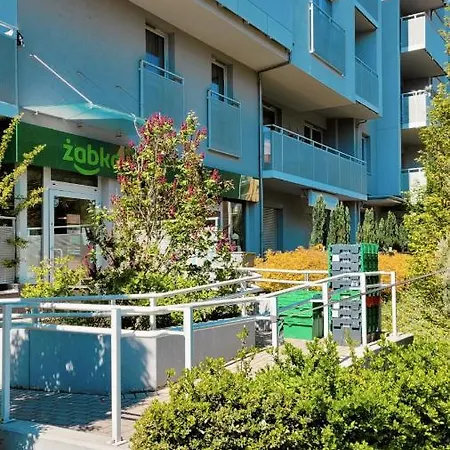 Green Terrace Family Apartment - 2 Terraces, Free Parking, Netflix Cinema-2