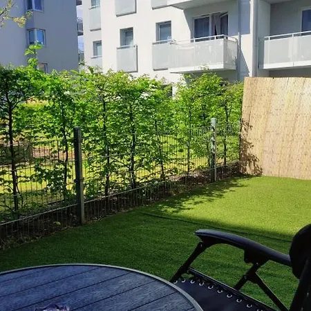 Green Terrace Big Family Apartment - Big Terrace, Free Parking, Netflix Cinema-3