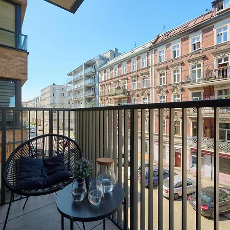Cozy Studio Wroclaw Nadodrze For 3 Guests With Balcony By Noclegi Renters-3
