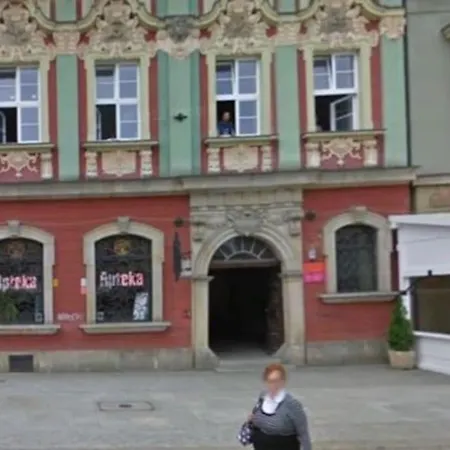 Rynek Pod Fredra-2