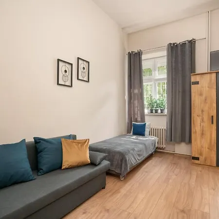 AS Home 8-osobowy apartament w Rynku-2