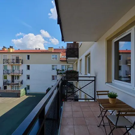 Peaceful Wroclaw Apartment For 4 Guests With Balcony By Noclegi Renters-2