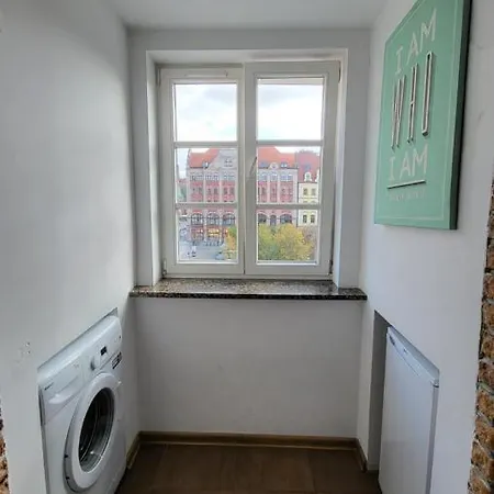 Prywatne studio dla 4 osób z widokiem na Rynek i Plac Solny!-2