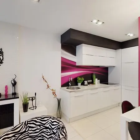 Pink Apartment Rydygiera 2A Tectum Apartments-3