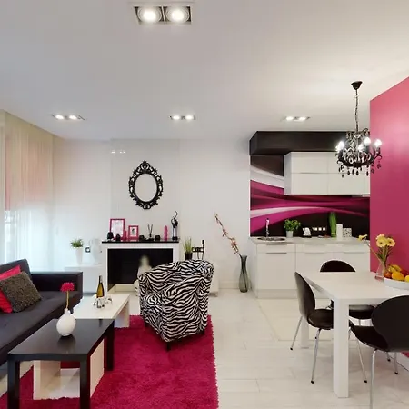 Pink Apartment Rydygiera 2A Tectum Apartments-2