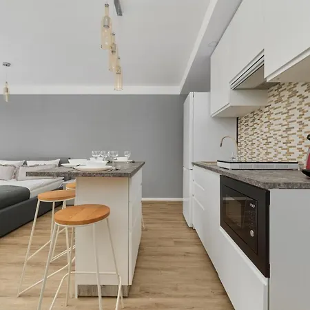 Cozy Old Town Studio For 4 Guests In Wroclaw By Noclegi Renters-2