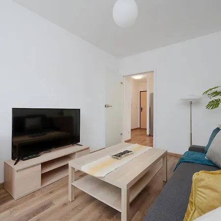Apartment Legnicka Wroclaw With Parking By Noclegi Renters-3