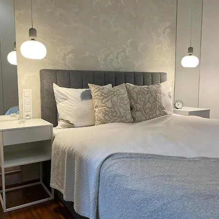 Elegancki apartament od dziedzińca, 60m2, parking, Rynek 700 m-2