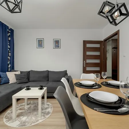 Klimasa White&Blue Apartment With Balcony In Wroclaw By Noclegi Renters-2