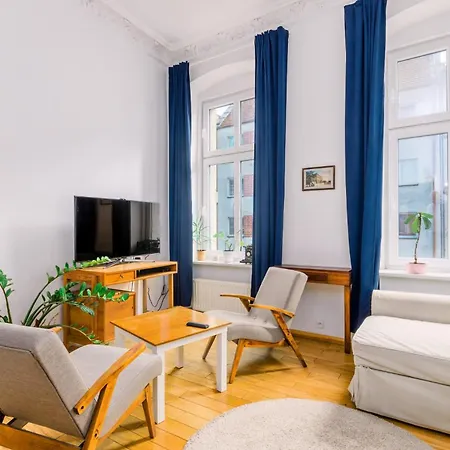 Plac Grunwaldzki Cosy Apartment by BookingHost-3