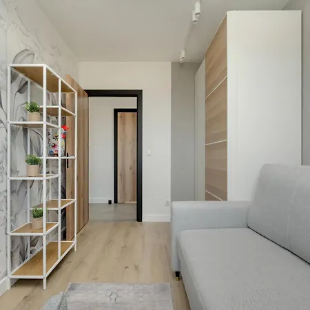 Exclusive River View Apartment With Balcony & Free Garage By Renters Prestige-3