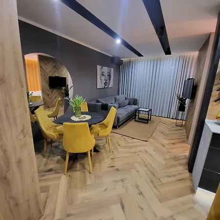 Blackstar Apartment-2