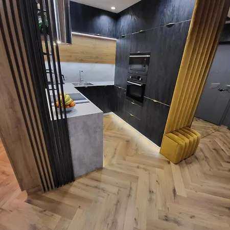 Blackstar Apartment-3