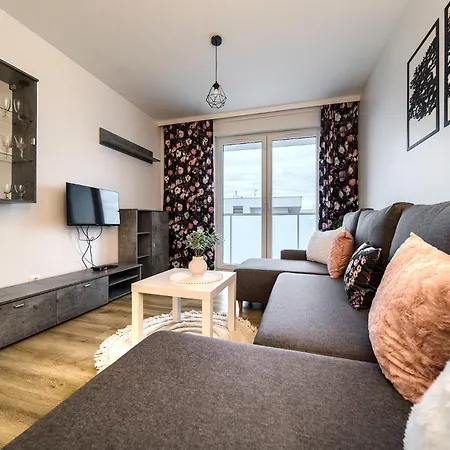 Czartoryskiego Cosy Apartment by BookingHost-2