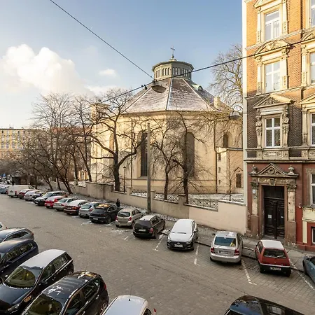 Rentplanet - Apartamenty Srodmiescie-2