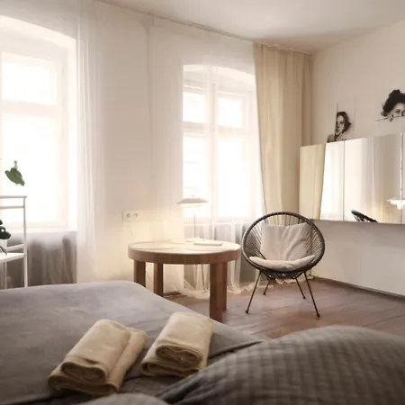 Vintage Rooms / Old Town Wroclaw / City Center-2