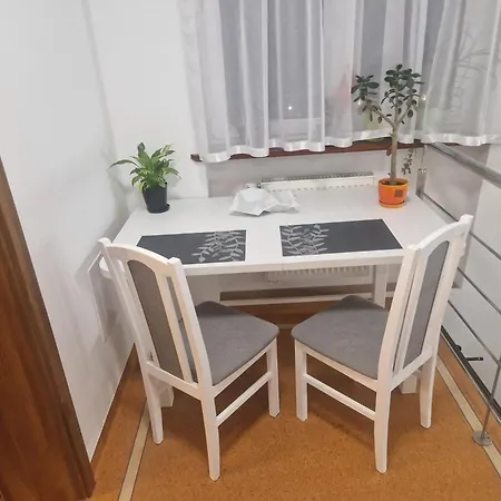 Noclegi Budomas Budget - Szymanów - FreeParking-2