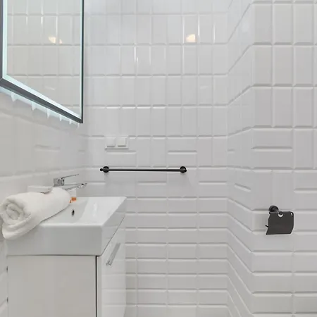 Marina Na Grobli Studio Apartment By Noclegi Renters-2