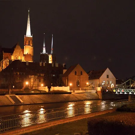 Rooms In Historic Heart Of Wroclaw-3