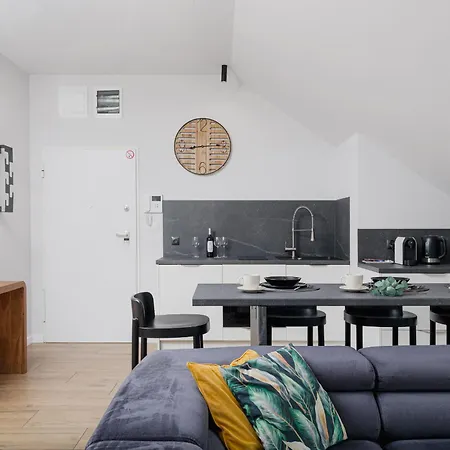 Prestige Apartments 12-3