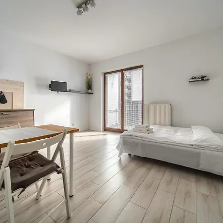 Park Skowroni Comfort Studio By Bookinghost-2