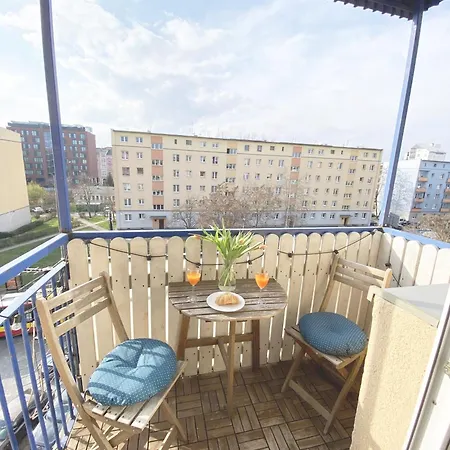 3Rooms-Balcony-Pkp - Deerrest Apart-2