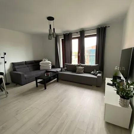 New Apartment Old Town -6 People - 200M Town Hall-2