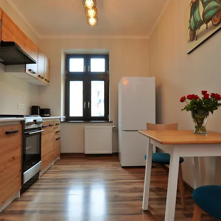 Słoneczny Apartament przy Rynku-2