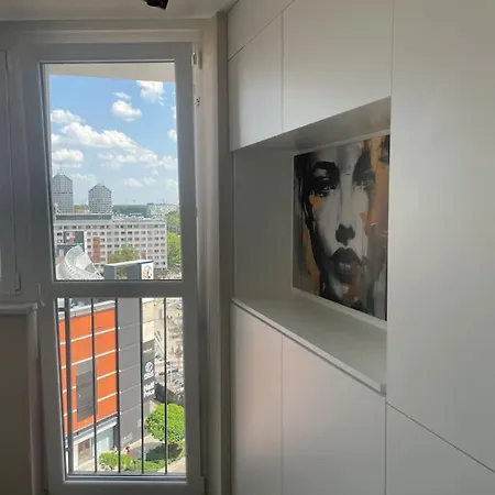 Kultowy Apartament Z Widokiem-3