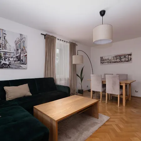 Park Szczytnicki 2-Bedroom Apartment by BookingHost-3