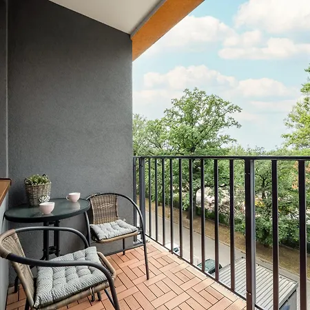 Apartament Blisko Rzeki Tuż przy Porcie we Wrocławiu z Parkingiem by Noclegi Renters-2
