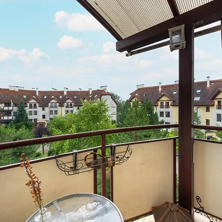 Jasny Dwupoziomowy Apartament we Wrocławiu by Noclegi Renters-3