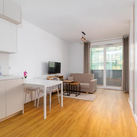 Park Skowroni Cosy Apartment By Bookinghost-3