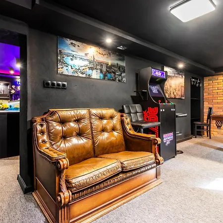 Housecube, Bar , Prywatne Kino, Bilard , Luxus-2