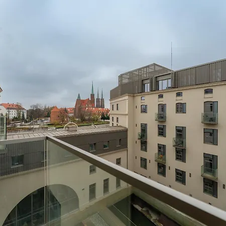 Apartament AleMłyn - na wyspie Słodowej, z balkonem i pięknym widokiem- SpaceApart-2