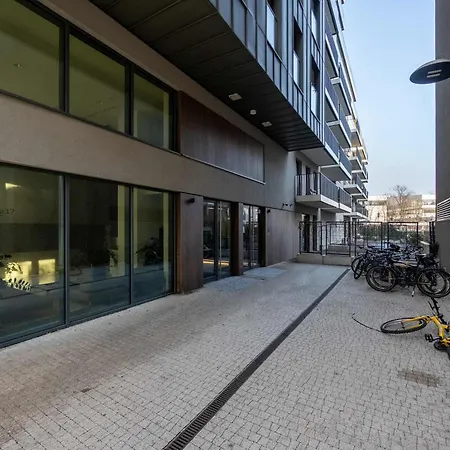 Stylish Apartment With Parking Wroclaw By Noclegi Renters-3