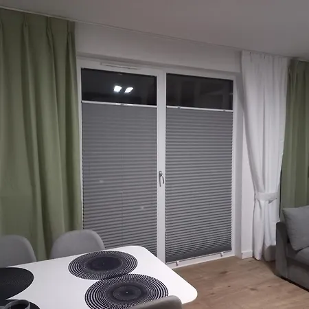 Na Grobli Riverside Apartment & Free Garage By Noclegi Renters-3