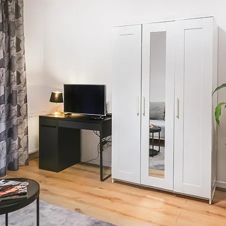 Komfort Z Balkonem W Centrum-2