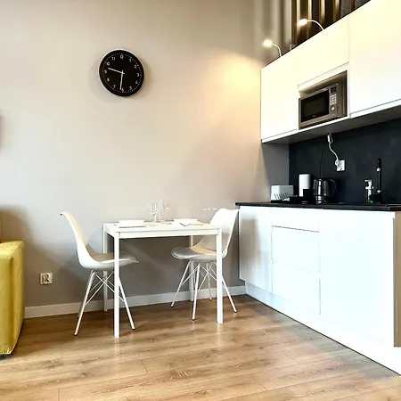 Zarembowicza Apt 36 - Self Check-In 20h - Parking &Lift-3