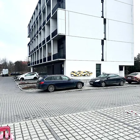 Zarembowicza Apt 38 - Self Check-In 20h - Parking &Lift-2