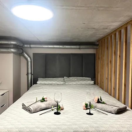 Zarembowicza Apt 37 - Self Check-In 20H - Parking &Lift-2