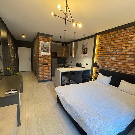 Riverside Industrial Studios - Sauna-Gym- Stay In Style By Wroapart-Pl -Air-Conditioning-All-Spa-Fitness-2