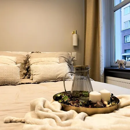 Central, Modern & Chic Wroclaw Gem, Near Park! 10Min To Old Town, Trumski-3