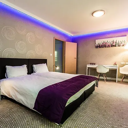 Hubska Apartments-3