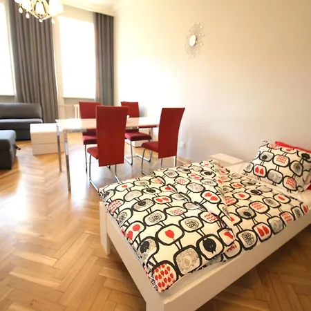 HAPPYESTATE ul Rynek Old Town-3