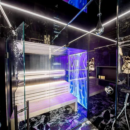 Apartamenty Sky Tower z Wanna Przy Oknie-2